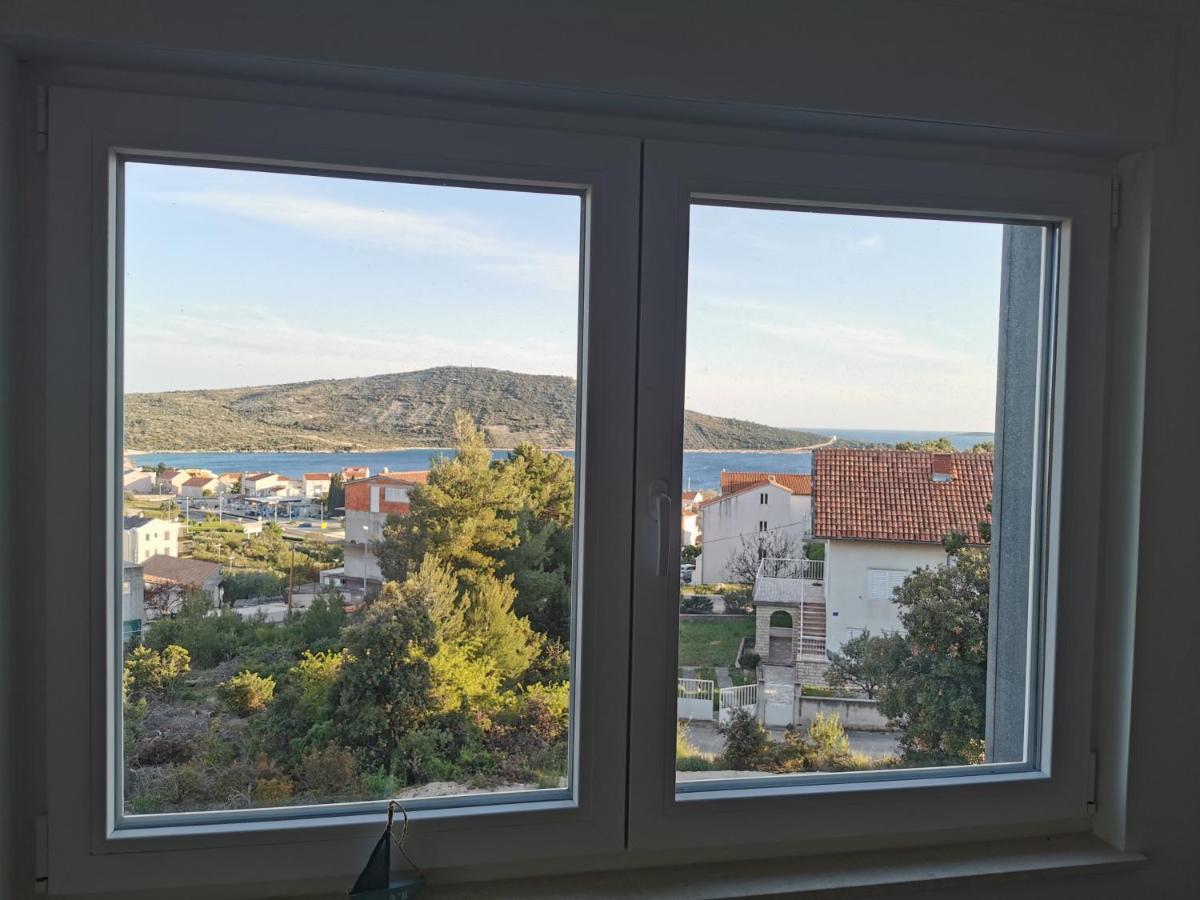 Pinia Apartment *